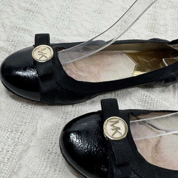 MICHAEL KORS Black Leather Mary Janes Shoes Ballet Flats Slip On Size 6.5 M - Picture 8 of 16